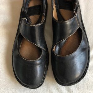 mary jane shoes with velcro strap